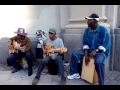 Street artists playing Bob Marley - Natural Mystic