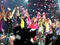 Joe Jonas jumps on Kevin at the end of Miley SHOW!!