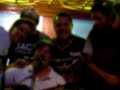 borrachos cantando