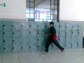 la caida de un emo