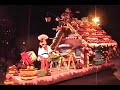 Disneyland Christmas Parade 2006!