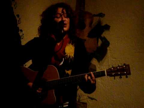 Ana Ruiz