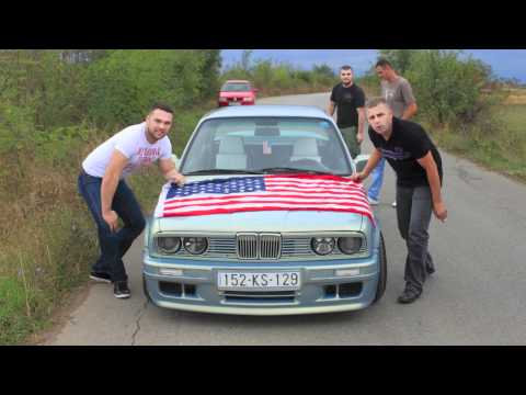 Mit dem 3 er BMW auf Burnout Kurs - Gib Gummi mit dem 3er BMW
So oder ähnlich war wohl das Motto dieser Tuner, die in diesem Tuningvideo ihrem 3er BMW richtig die Sporen...
