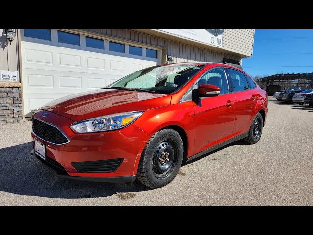 2018 Ford Focus SE Only 11800 kms Certified Gas Saver Two Sets o in Cars & Trucks in Barrie