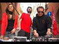 qualche momento epico e qualche brutta faccia di s.u.

elezioni universitarie 22-23 aprile
sosteneteci!

e venite a trovarci in festa de l'universit� tutti i giorni fino al 23
con iniziative, concerti, dj set, tornei di giochi e bar a prezzi poltici!


mi scuso da principio perch� avevo 
a disposizione solo foto mie e di emily
e non compaiono che poche delle iniziative di s.u.

qualcuno mi odier� per la canzone di sottofondo, ma � una cosa mia e di thomas, uno sfizio dei vostri dj preferiti. ;-)