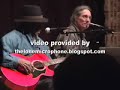 honeyboy plays the blues at the university of toledo.
video provided by http://thelonemicrophone.blogspot.com