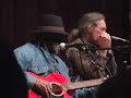 honeyboy plays the blues at the university of toledo.
video provided by http://thelonemicrophone.blogspot.com