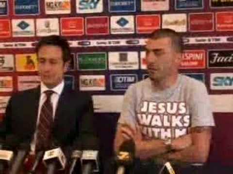 Presentaci&oacute;n de Bovo con el G&eacute;nova