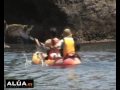 Piragua en los Acantilados de Maro Piragua en los Acantilados de Maro