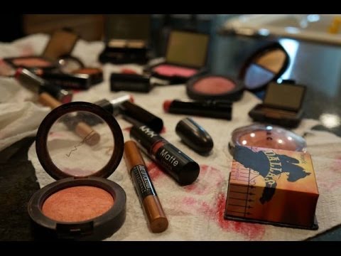 Must - We love sharing our beauty favorites with you guys, and we thought we'd start with eyeshadows, blush and lipstick! If you like this video and want to know mo...
