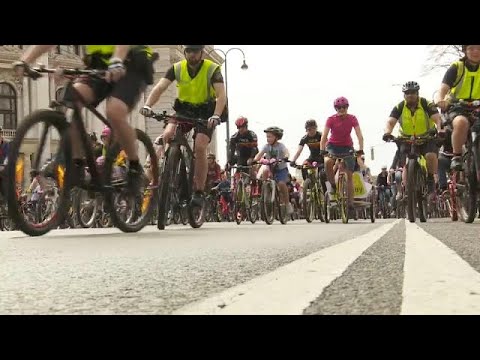 Fahrradfahren: Tausende feiern 8. Wiener Radparade