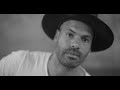 Video Alain Clark - Empty Chair (unplugged) Video Alain Clark - Empty Chair (unplugged)
