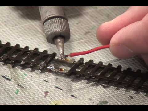 how to lay n gauge track ballast