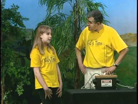 Ben Roy Demonstrate's Jacob's Ladder - Go Science DVDs Sample