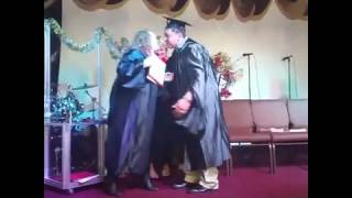 Entrega de diplomas de tercer año en Amor y Paz Por IBASI