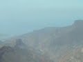 video in cui si vede, da Roque Nublo in Gran Canaria, la cima del vulcano Teide in Tenerife (è fra le nuvole, occorre prestare molta attenzione, ma c'è) canarias