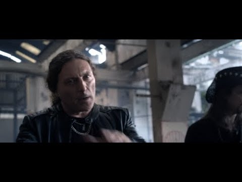 ANGRA Magic Mirror ::: News Music Videos on ROOOAR (UK)