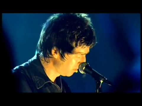 theedgeofnoise - Oasis Live - Don't Look Back In Anger - Standing On The Edge Of Noise HQ http://youtu.be/0SCJjm8Vx14.