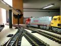 Indoor G-Scale, traffic with SD70/45/40, GP 40, Dash 9