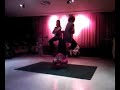 Nicolette is een acrobaat