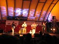 grand targhee bluegrass festival 2008

tim screws up, darrell sings verse of another day. with bela fleck and casey driessen