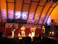 grand targhee bluegrass festival 2008

tim screws up, darrell sings verse of another day. with bela fleck and casey driessen