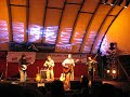 grand targhee bluegrass festival 2008

tim screws up, darrell sings verse of another day. with bela fleck and casey driessen