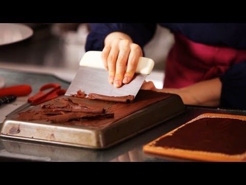 video-linktoworks-How to Make Chocolate Curls | Cake Decorating - YouTube