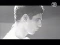 i've never been to the usa
i'm a slave for the minimal wage
detroit, new york and l.a
but i'm stuck in the u.k.

al di l� del formidabile testo, intendo esprimere il mio pi� sincero 