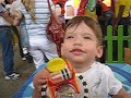 Leo en la feria del boleita center