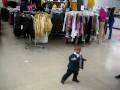 KID AT BIG T DANCIN TO COOGI TO THE FRAME
