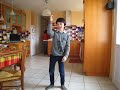 my 11 years old nephew louis showcases his tektonic moves.