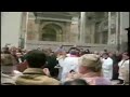 El empujón contra el Papa Benedicto XVI desde otro ángulo