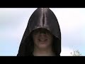 (2005) an ex-jedi and a hunter must do battle with an evil dark lord who has come to take an ancient relic which serves as the life force of the planet.

available for download at http://fanfilms.phispace.net/star%20wars%20aura%20of%20the%20force.mov.  it is a site that hosts dozens of star wars fan films.