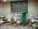 Gabriel sendo apresentado ao mundo e a fam�lia.