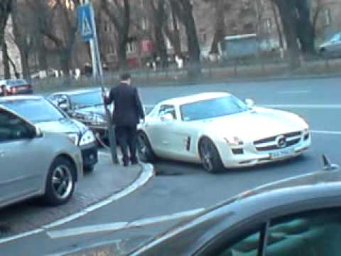 Mercedes-Benz SLS AMG