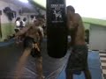 Aula de Muay Thai com Pro: Marquinho/BullDog dando uns chutes Aula de Muay Thai com Pro: Marquinho/BullDog dando uns chutes