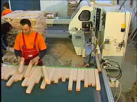 holz - Produktion von keilverzinkten Massivholzplatten für Treppen- und Möbelbau aus Buche. www.arbeitsplatten-shop.de.