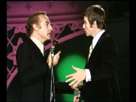 nijholt - Een fragment uit de laatste show van Wim Sonneveld. Hierin zien we Wim Sonneveld en Willem Nijholt in enkele hilarische scènes waar op een gegeven moment Wim...