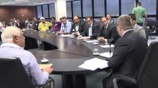 VÍDEO: Governador Antonio Anastasia recebe prefeitos e vereadores do Alto Jequitinhonha