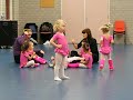 091209 filmpje - kijkles ballet - 1-2-3-4-5 vingers.AVI