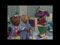 Bumping And a-Jumping - Bananas In Pyjamas (ABCKids)