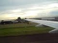 Pouso na pista 14Aeronave: Boeing 737-700Companhia: GOL Linhas AéreasPrefixo: PR-GOCAeroporto: Santa Genoveva (SBGO)Local: Goiânia-Goiás-BrasilObs: Comente este vídeo...------------------------------Landing on runway 14Aircraft: Boeing 737-700Company: GOL Linhas AereasPrefix: PR-GOCAirport: Santa Genoveva (SBGO)Place: Goiania-Goias-BrazilNote: Comment this video...