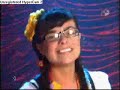 Patito con las divinas cantando 