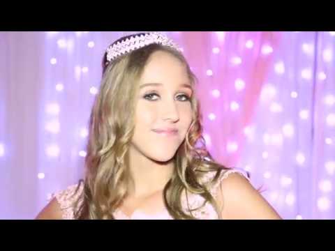 Teaser de 15 anos Emily