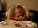 Alyssa aan het eten