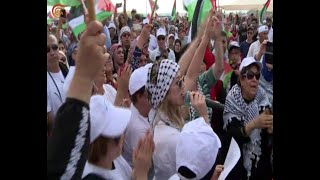 آلاف الفلسطينيين يشاركون في مسيرة العودة بقرية عتليت