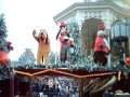 Christmas parade (vid 1)