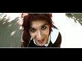 Gare aux Cons : Clip