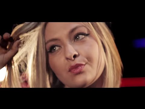 GSX - VOUS POUVEZ ACHETER LE TITRE SUR ITUNES: https://itunes.apple.com/fr/album/diri-mouahhh-feat.-gsx-single/id671377869 HANINI FEAT Gsx - DiRi MOUAHHH!!!! Réali...